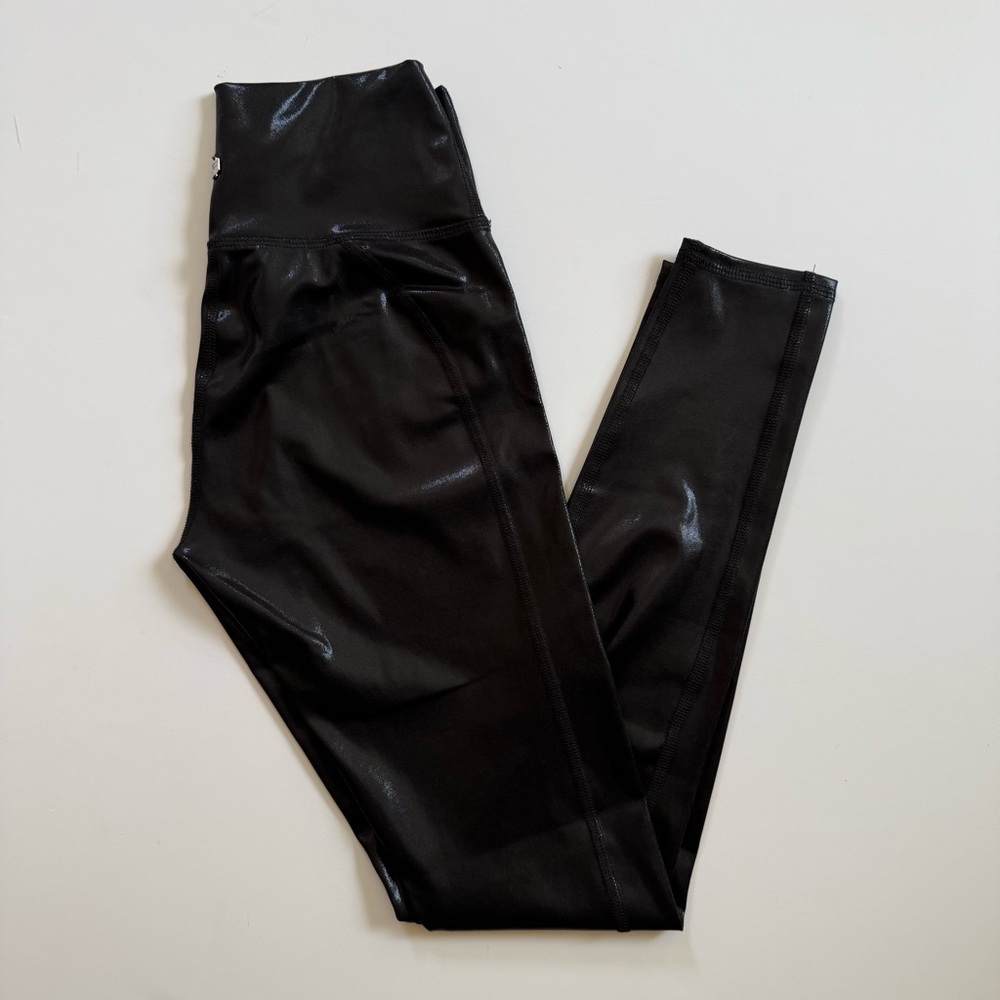 Fabletics Black Shine Leggings xs NWOT